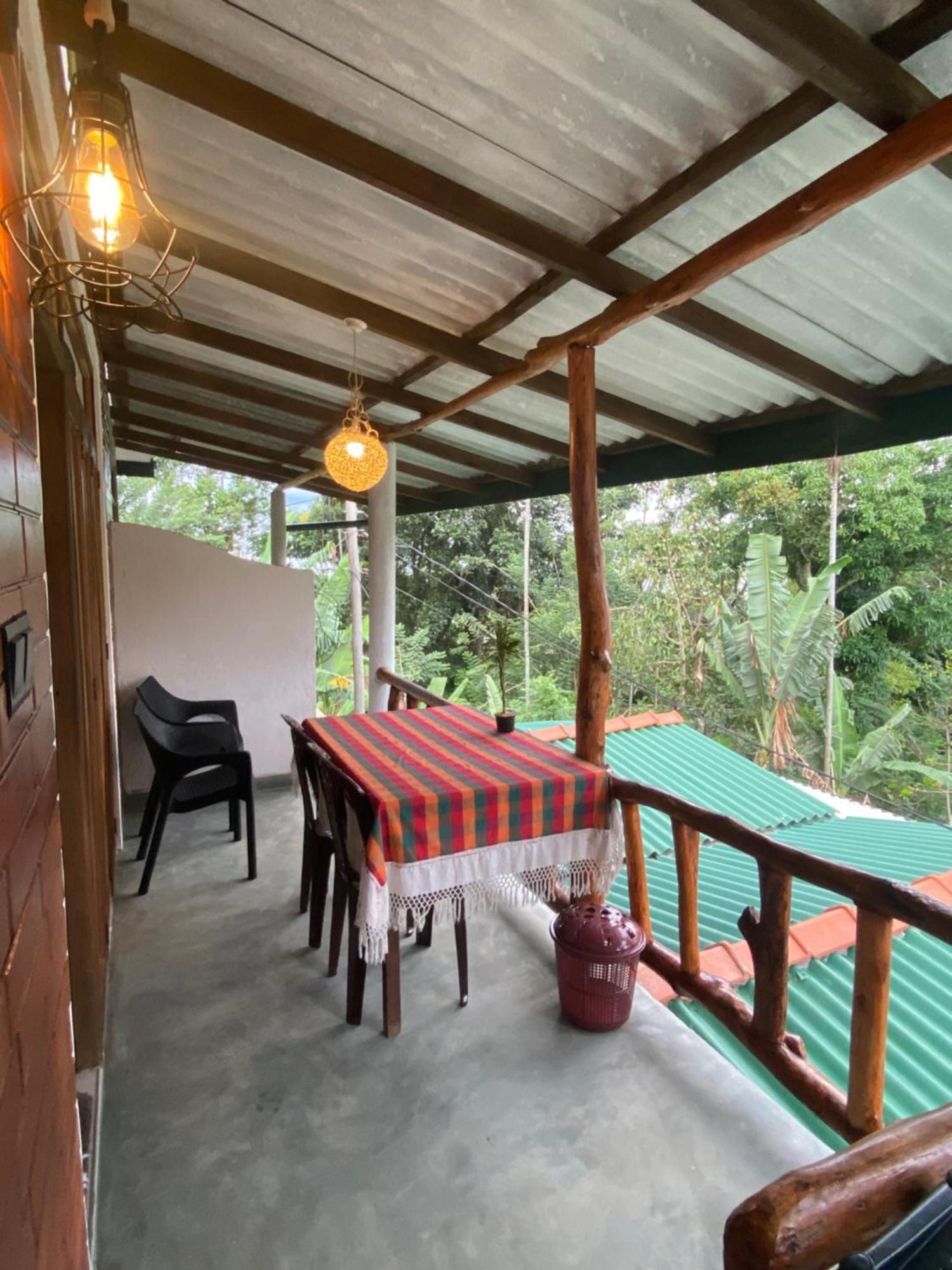 Cozy Homestay Waterfall Road Ella Exteriör bild
