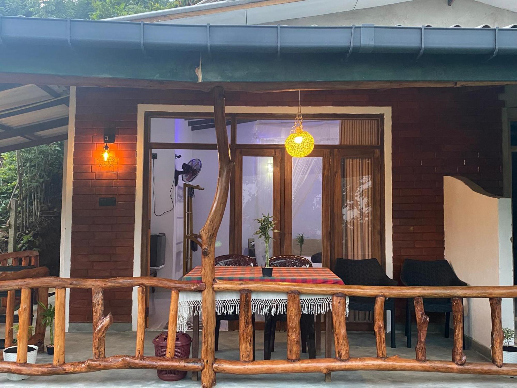 Cozy Homestay Waterfall Road Ella Exteriör bild