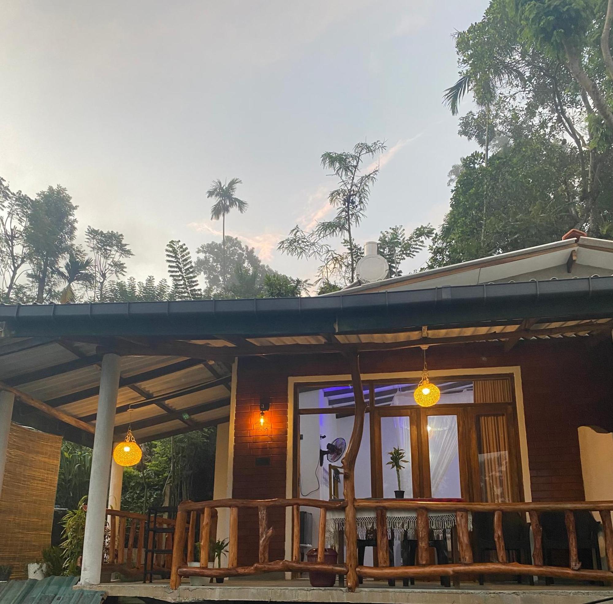 Cozy Homestay Waterfall Road Ella Exteriör bild